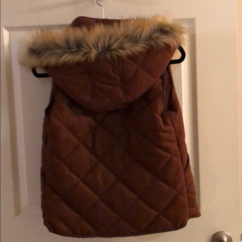 Best - Picture 3 of 3